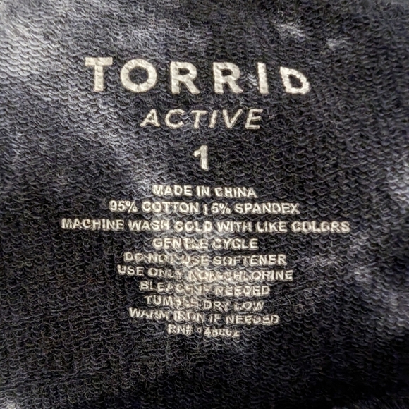 Torrid Long Sleeve, tie dye, Sweatshirt, Cotton, black & white Sz 1x - Picture 8 of 8